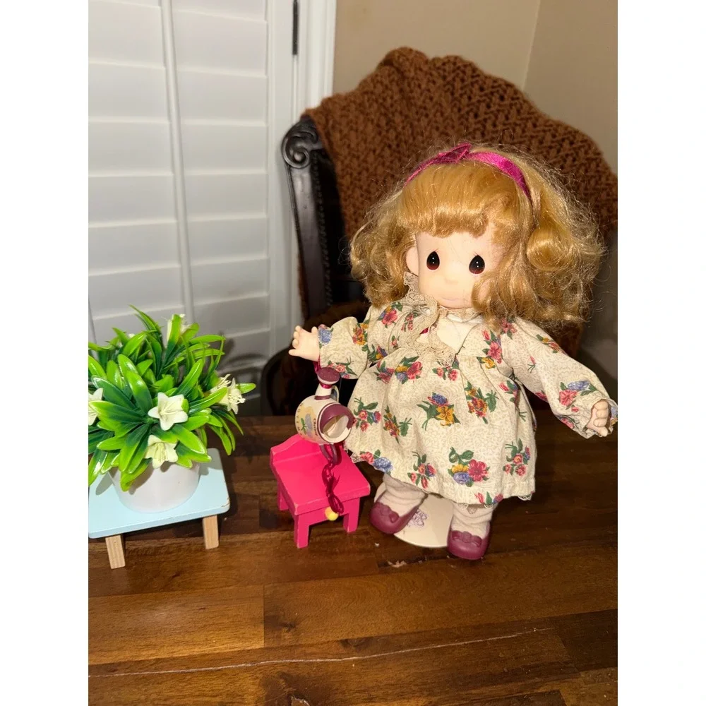 Precious Moments Chrissy November Doll Floral Dress Watering Can Stand 9 inch